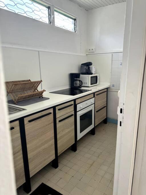 Maison authentique à 300m de la plage Sainte-Anne Extérieur photo